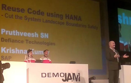 The Defiance Technologies team present a demo of their solution at SAP TechEd